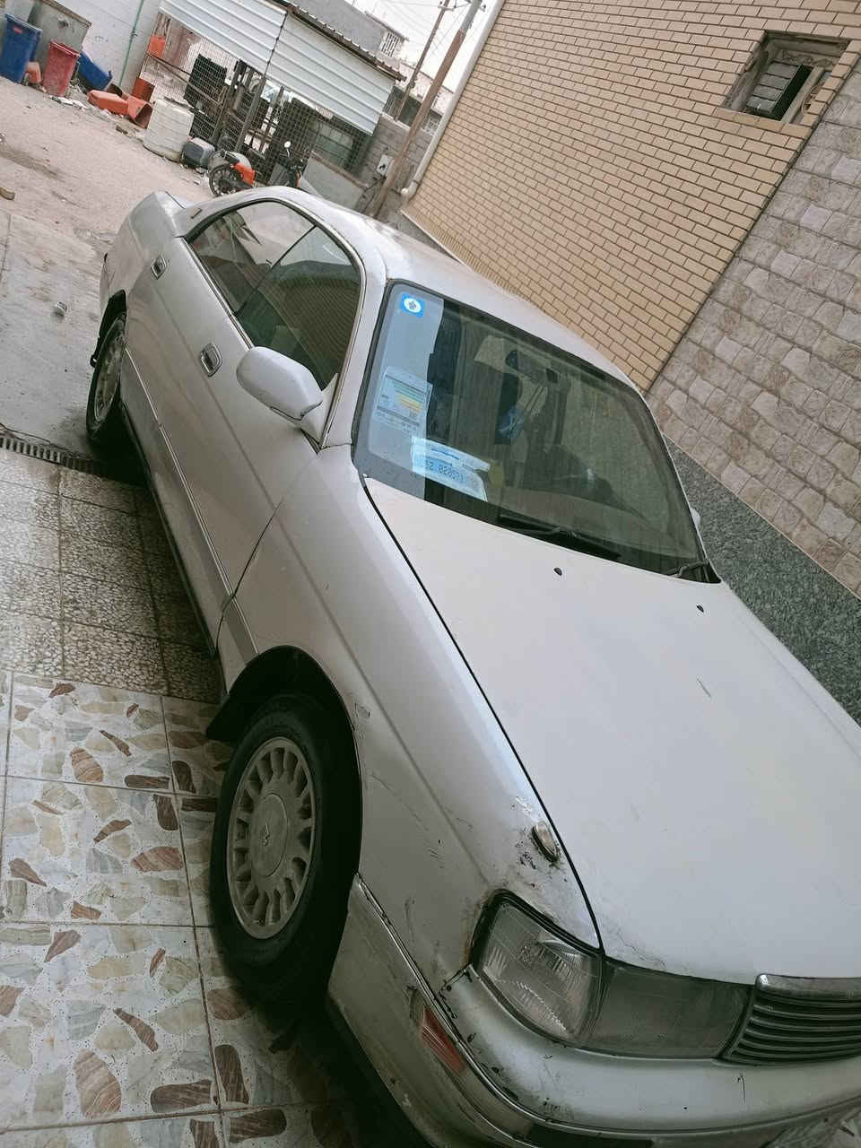 سلام عليكم سياره بطه متصل للبيع سنويه بعدهي ما ساقطه  المحرك بدايت بكن نقص بيها قبق مال البك لايت راعيه موجود يريد مداور سعره 25 وبيها مجال عنواني بصره قضاء المدينه ***********
