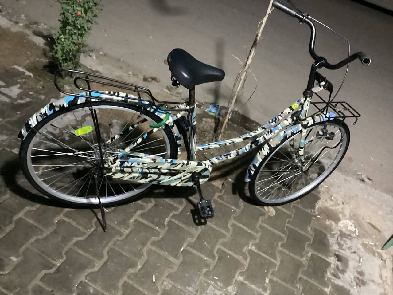 باسكل ياباني للبيع قيمه (دز رقم لي تشوفه مناسب للباسكل)نقشه عسكريه واحد نجف (حجم 26)


**إذا كنت صاحب هذا الإعلان وتريد حذفه لأي سبب، رجاءا أرسل رسالة إلى الدعم الفني**