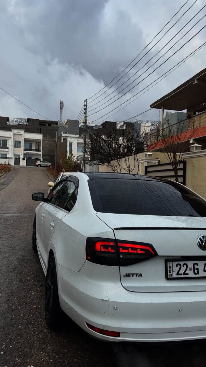 جیتە ٢٠١٧ سپی ٢ پارچە بۆیاخ بۆنیت و چاملخ
کەمیک ناوی گرتووە وە یەک شوین تەعدیل هەیە شقلاوة, أربيل


**إذا كنت صاحب هذا الإعلان وتريد حذفه لأي سبب، رجاءا أرسل رسالة إلى الدعم الفني**