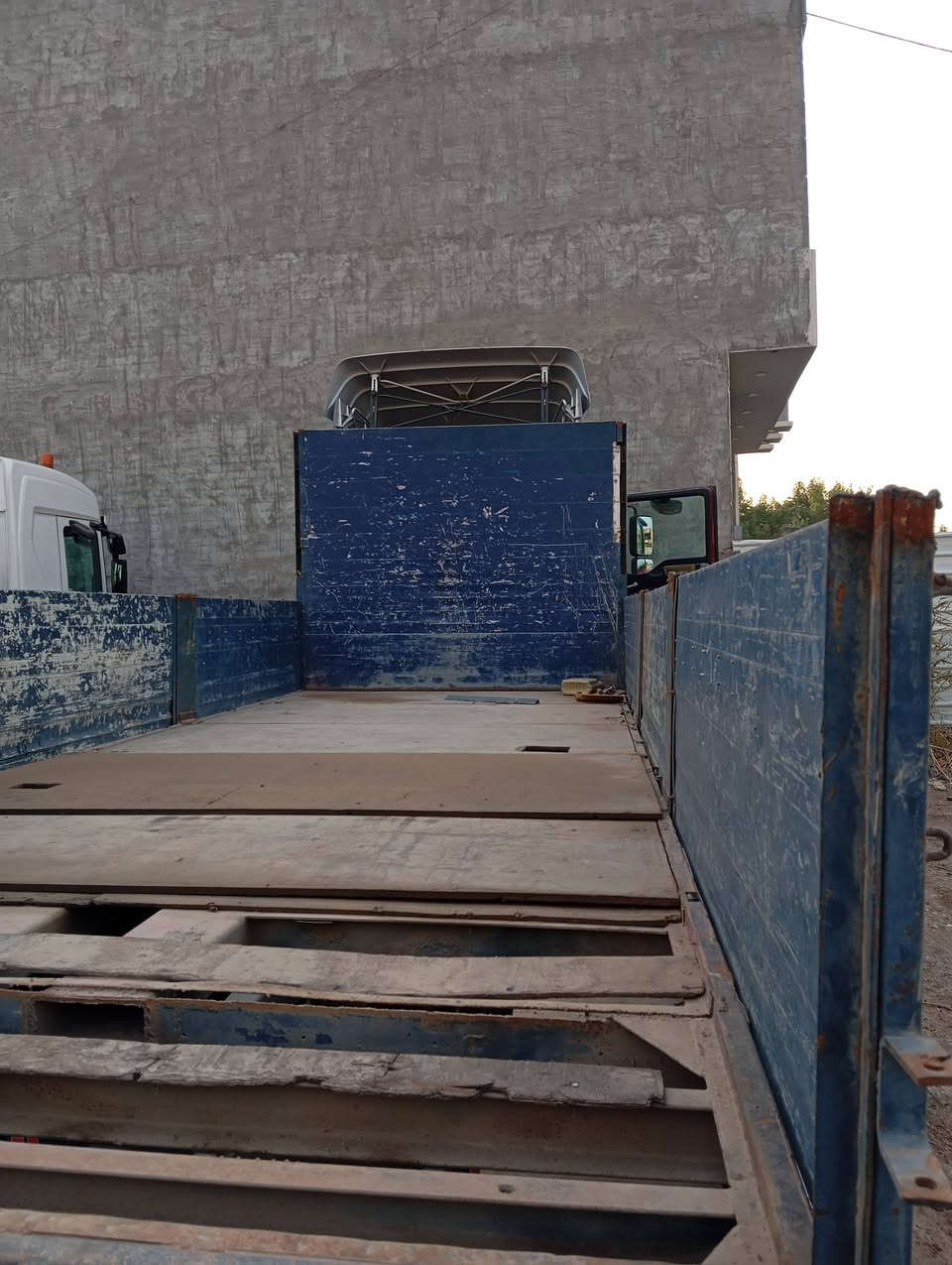 السلام عليكم مان 2001 للبيع ثانويه باسمه تحويل ثاني يوم تانكي 1200 جير عادي من نمر السعر 140 وبيها مجالل
***********
*********** 
واتساب
