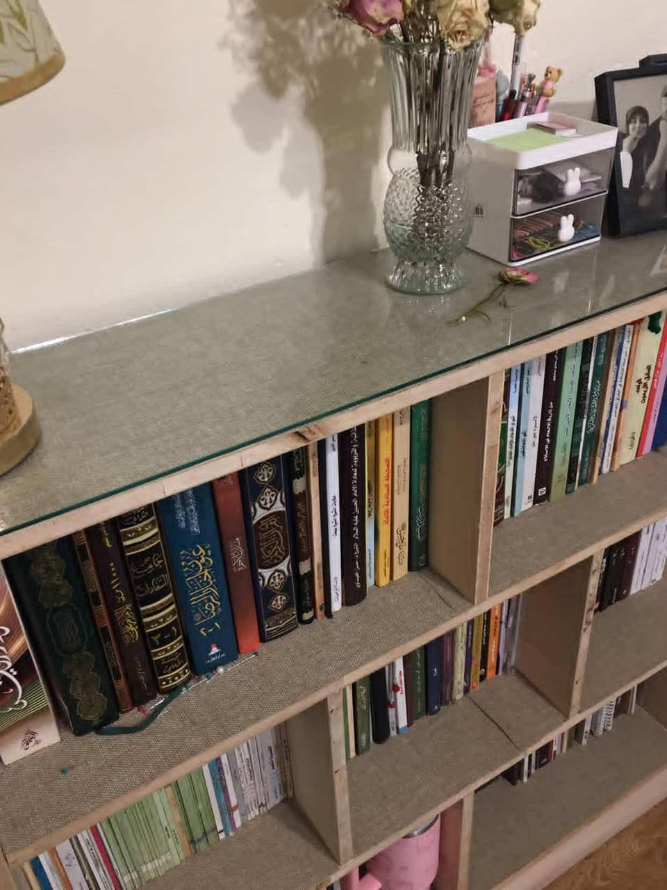 مرحبًا 

المكتبة للبيع تفصال سويتها عند النجار 
ثگيلة وخشب عراقي 
فصلتها ب ١٢٠ 
نهايتها ب٧٥ 
قياسها الأرتفاع ١٠٠سم 
والعرض ١٠٠ كذلك


**إذا كنت صاحب هذا الإعلان وتريد حذفه لأي سبب، رجاءا أرسل رسالة إلى الدعم الفني**