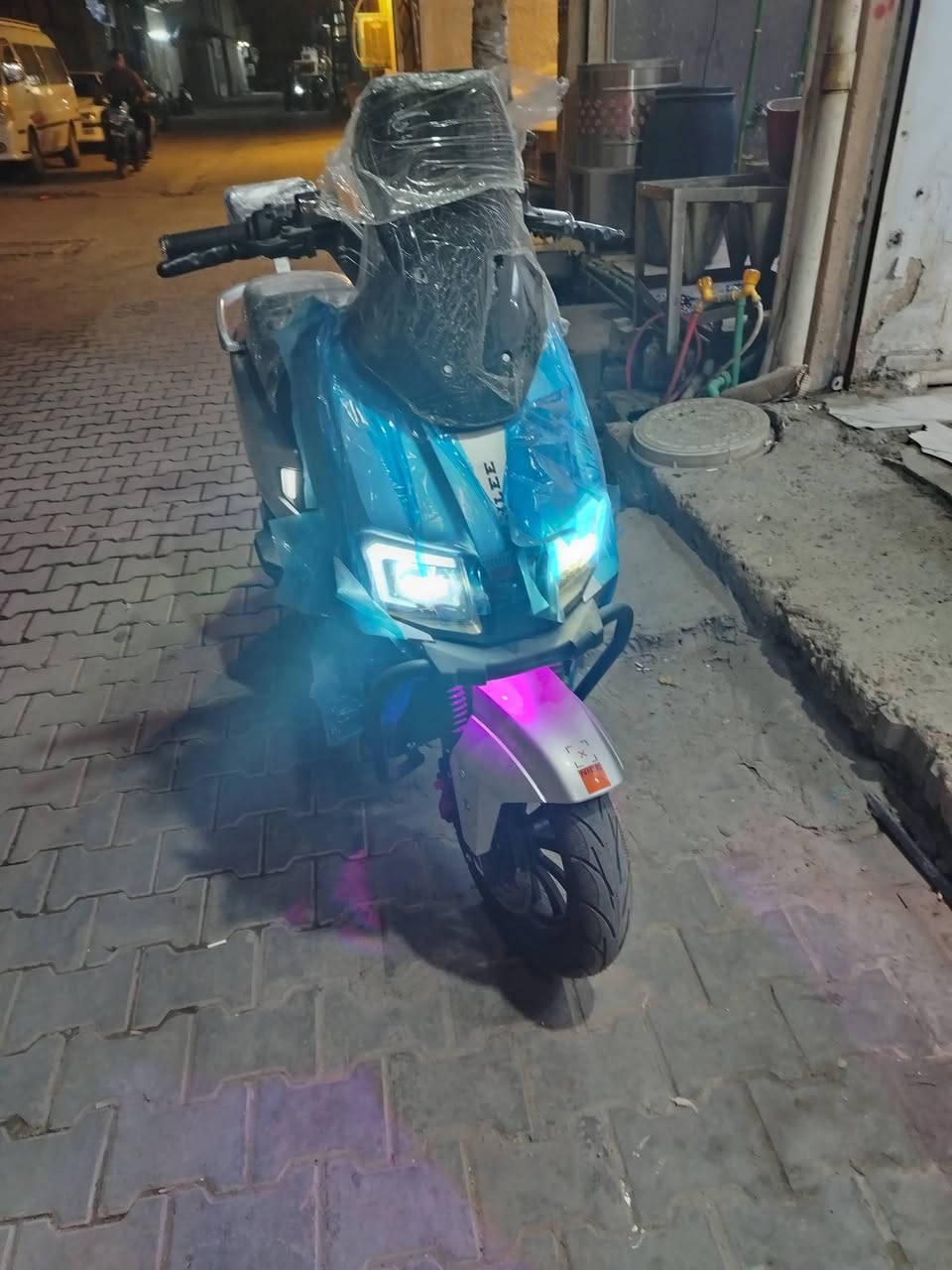 السلام عليكم بعدها زيروه السعر مليون و١٠٠


**إذا كنت صاحب هذا الإعلان وتريد حذفه لأي سبب، رجاءا أرسل رسالة إلى الدعم الفني**