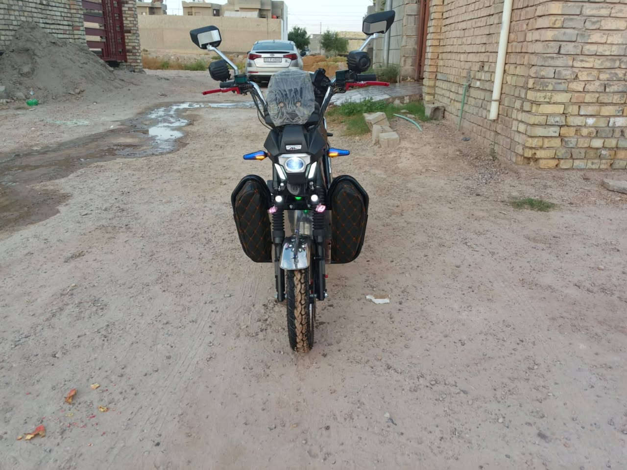 سلام عليكم دراجه شحن نوع الخوين  موديل 2025 تشغيل عن بعد بطاريات 36امبير شرط ع فحص بطاريات اخذتهن تخم جديد بطاريات تخم كامل   ع فحص سعر  800 بي مجال  مكاني فلوجه فقط *********** بصمه عدد ثنين لبيع فقط سوك كلشي بي
