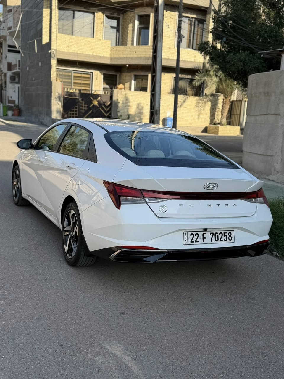 السلام عليكم 
النترا خليجي الشركة العامة 2023
رقم اربيل تحويل مباشر 
(مكفولة من الصبغ والتبديل ) فقط بارد شي بسيط 
مواصفات 
كشنات جلد 
تبريد قطعتين 
شاشة +كامرة 
ماشية 60الف حقيقي 
مكينه كير مكفولات
مكينه 1600دوش 
السعر 155وبيهة مجال بسيط
اي استفسار ***********
مكاني بغداد
