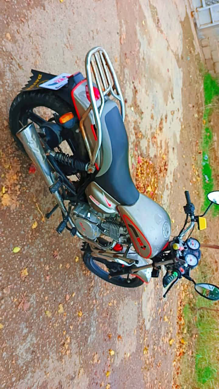 السلام عليكم 👋
دراجه MZ محرك 223موديل 2020

دراجه مجفته تجفيت شركه ولباقي كله مكفول

فول نضافه السعر مليون وبيه مجال

الهاتف: ***********

خاص ما متواجد
