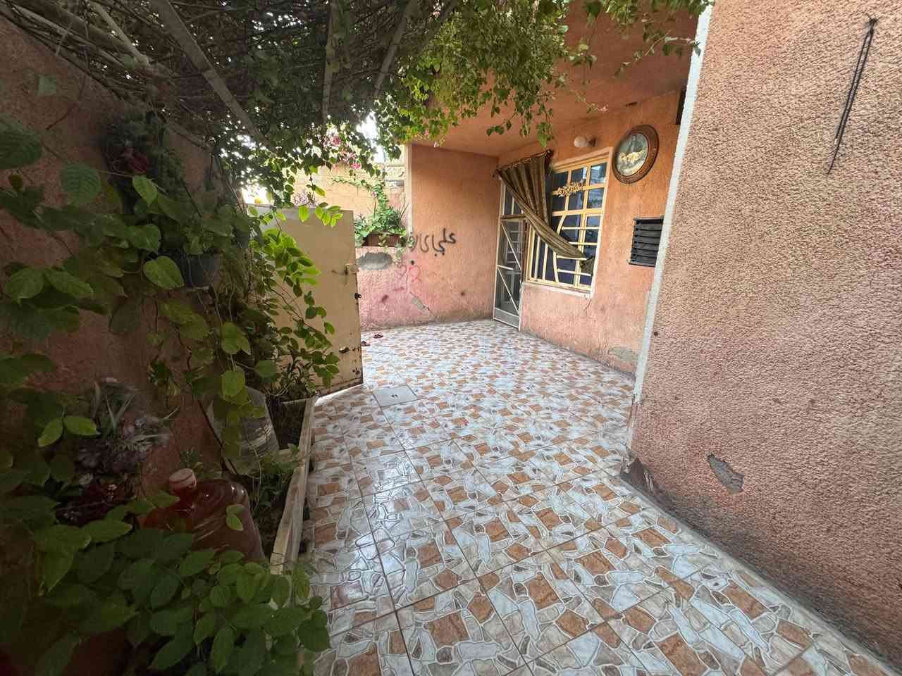دار للبيع مساحه 200م زراعي طابق واحد يرهم 2 يشترو او واحد   كفاءات العبيدي شارع مقابيل حسينية ائمة البقيع  منطقة شمر
غرفتين نوم استقبال كبير مطبخ مع الكاونتر
  صحيات داخلي خارجي صاله كبيره حمام داخلي خارجي
 بيع مستعجل جوه السوك وبلعافيه عالياخذه 
*********** مكلف بنشر 
دار للبيع مساحه 200م زراعي طابق واحد يرهم 2 يشترو او واحد   كفاءات العبيدي شارع مقابيل حسينية ائمة البقيع  منطقة شمر
