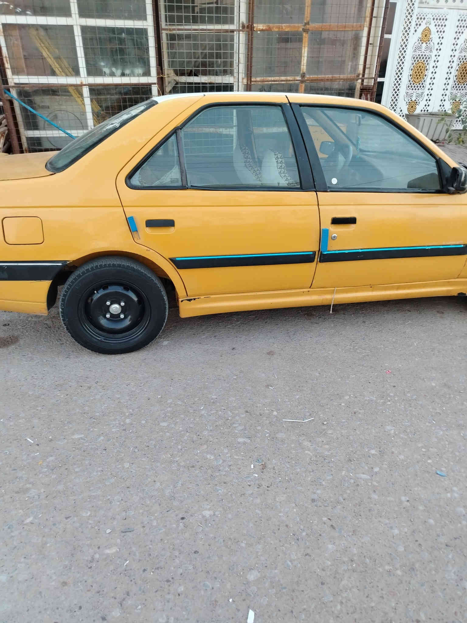 عليكم اقره التفاصيل قبل لا تتصل  بياع الشراي لا ابيع اله ولا ارواس
بيجو  موديل ١٤  محرك وكير حداديه مكفولات  كشرمابيه ضربه بس بنيد طاير مبدل بعدني ماصابغه سياره كلش حلوه ماناقصها اي شي  نوزلات بلكات فيت بم قبل فتره سويت ادامه الها كهربائيات كلها شغاله عوزها زوج تايرات عليها طلب هيئه وغرامات ٣ أوراق ينزل من سعرها ٢٨ راعيها ماخذ من عنده مهله شهر  تحويل  ***********
