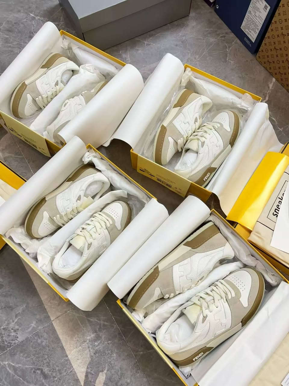 Sizes 36-45 will be shipped after being photographed.


**إذا كنت صاحب هذا الإعلان وتريد حذفه لأي سبب، رجاءا أرسل رسالة إلى الدعم الفني**