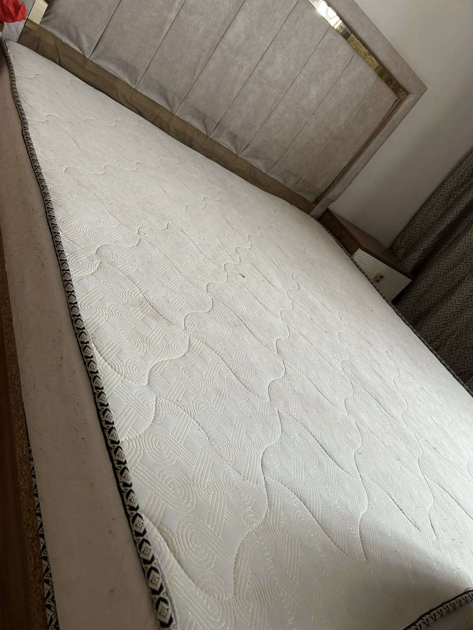 للبيع سعره ١٢٠ جديد مكان طويريج


**إذا كنت صاحب هذا الإعلان وتريد حذفه لأي سبب، رجاءا أرسل رسالة إلى الدعم الفني**