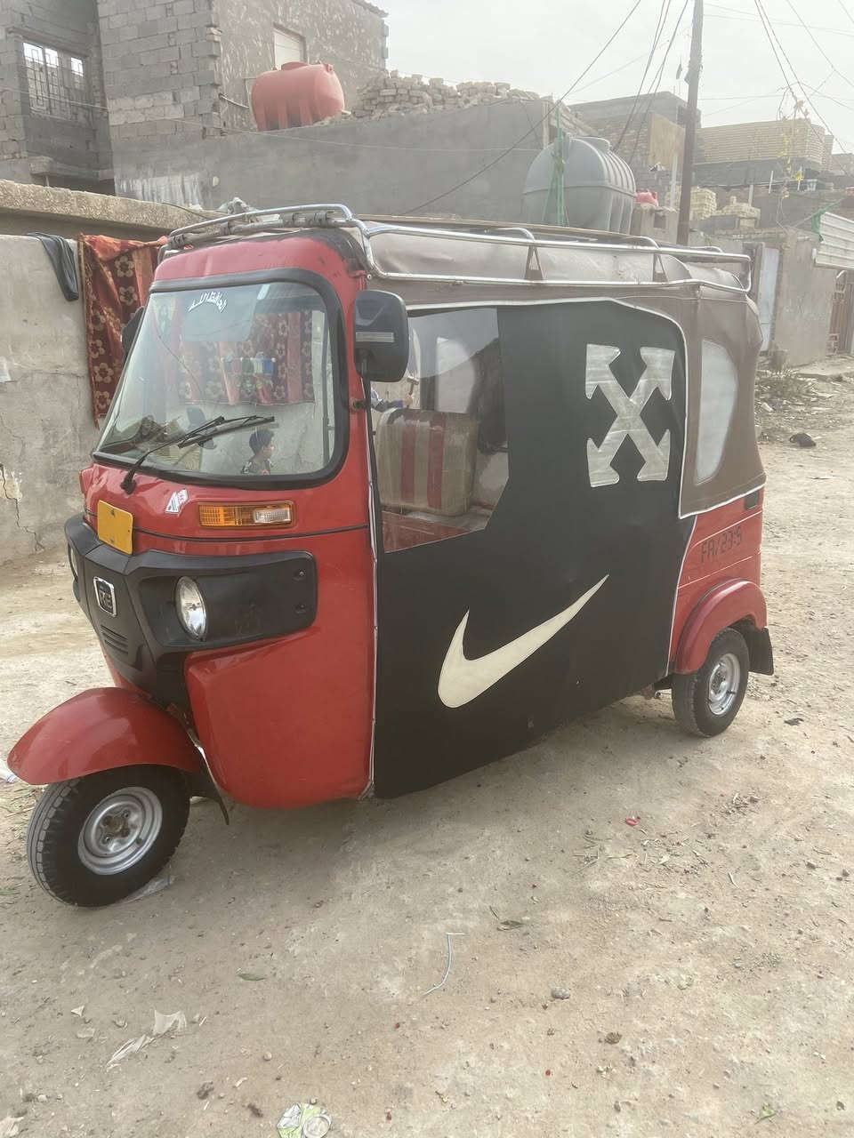 السلام عليكم تكتك 22 رقم وسنويه بأسمي تحويل ثاني يوم بغداد  كفاله عامه ماعده طخات اصبيعن وره  مامتواجد عل فيس سعر 9بيها مجال للشراي ***********
