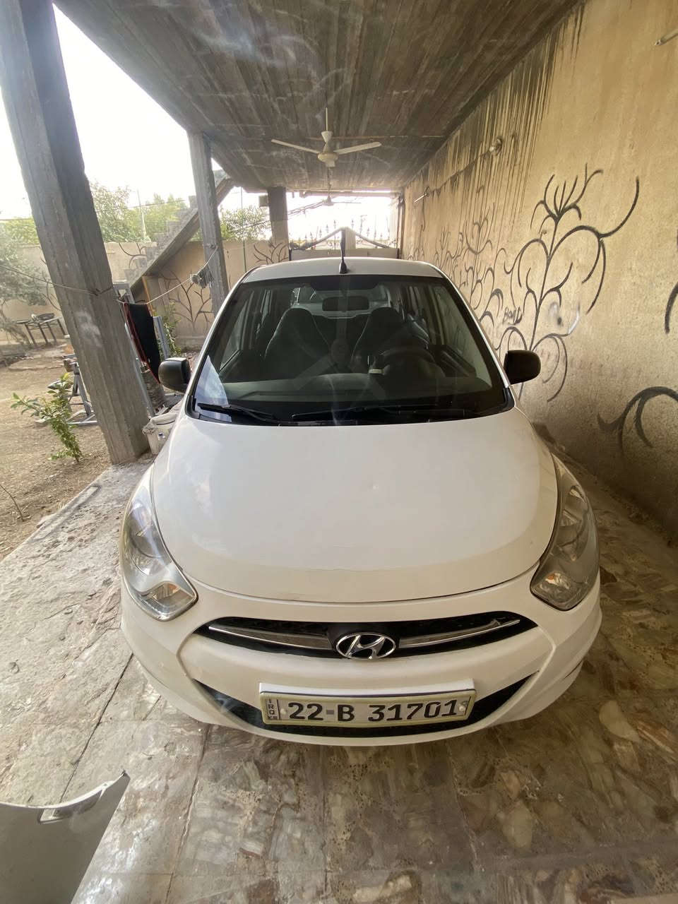 السلام عليكم. هواند Lio موديل 2013سيارة حلوة. مكينه. 4سلندر. من مكينه من حدادة. من تبريد. جاهزة  من كل شي.  سياره. السعر 77وبيها مجال. نجف مكاني. الاتصال. ***********😍😇
