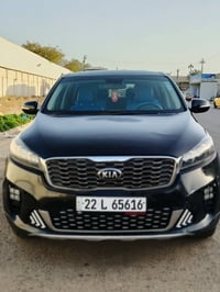 سورنتو 2020 السياره نظيفة من كلشي استخدام شخصي السعر 177وبيها مجال بسي...