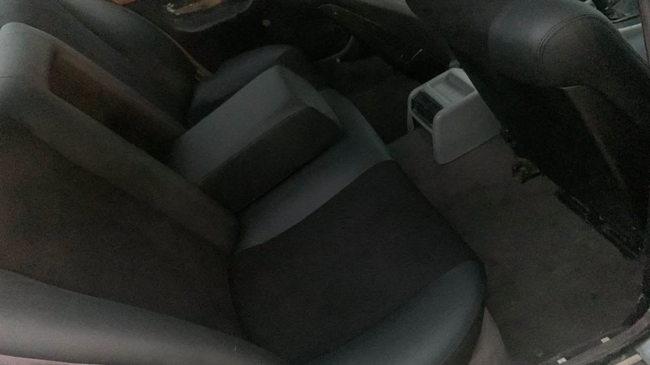 سلام عليكم بيئم موديل 1990 520 حجم سيارة صبغ عام دوشمه دواخل عام سقف سلايت جديد كهربائي جام كهرباء سيارة تعمير جديد تايرات جديد باتري جديد تخم لايت بلادي جديد لايتات زينون كهربائيات كلهن مرتبهن  ع إيدي 
سيارة ما شاء الله نظيفه شويه يحتاج اله ترتيب قليل من ترايش وثنين بطانين داخليه مال باب  رقم سيارة كركوك الماني سعره 50 وبي مجال 
مكان سيارة كركوك 
رقم تلفون *********** 
بي واتساب كركوك, العراق
