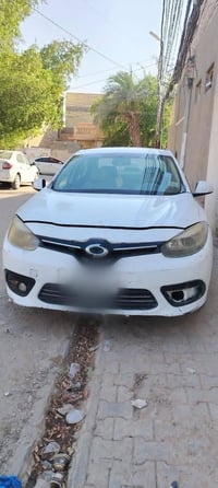 سياره رينو مديل 16السياره بيه بارد قليل ومكينه كورله بيكتشو بيع او مرا...