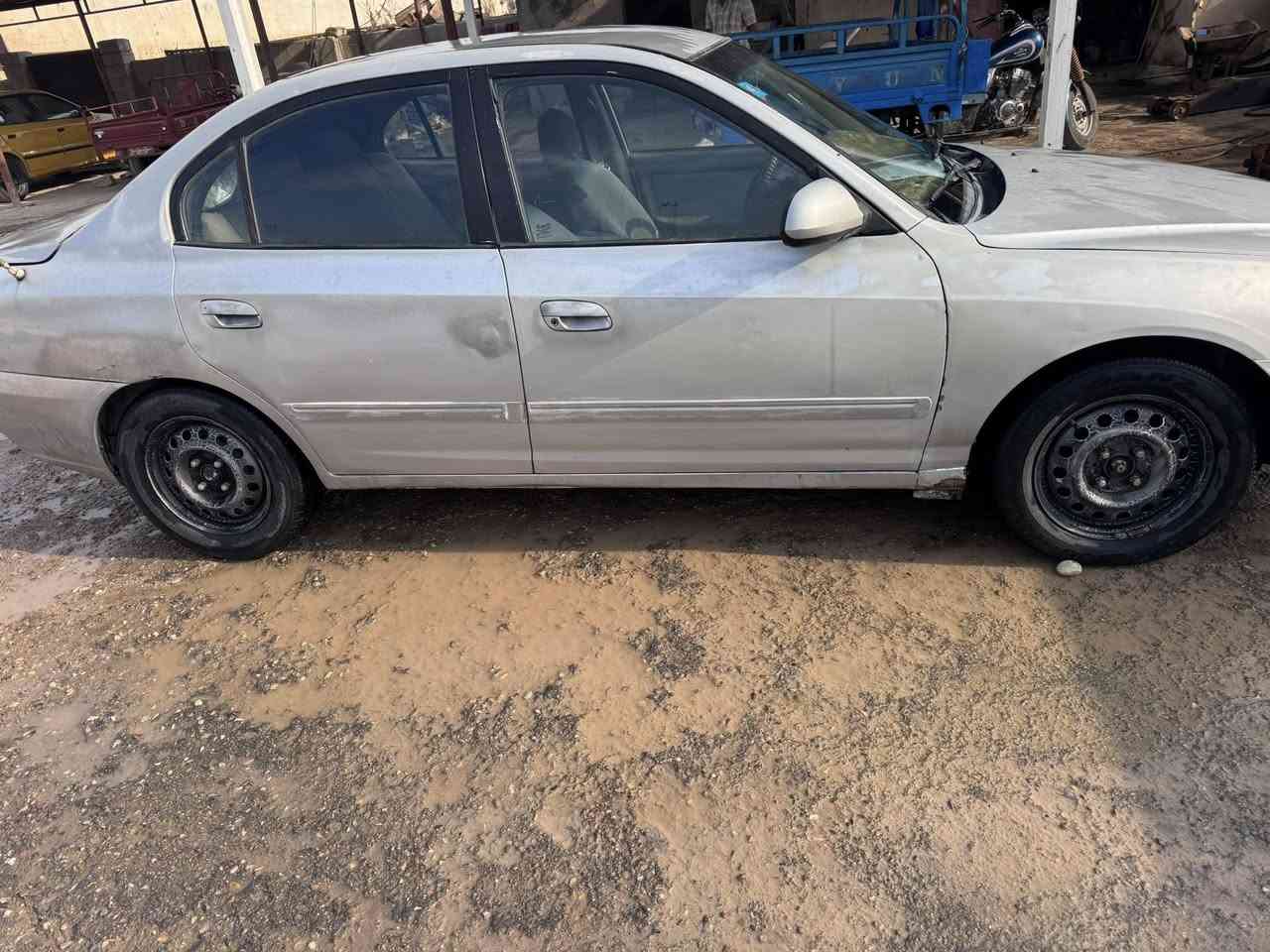 السلام عليكم
للبيع هونداي الانترا وارد امريكي

محرك 2000 كير اوتوماتيك 

موديل 2004   

تبريد شغال 

سنتر لوك شغال 

كهربائيات كلها شغاله 

استفسار اكثر خاص

واسط كوت ناحيه دجيلي


**إذا كنت صاحب هذا الإعلان وتريد حذفه لأي سبب، رجاءا أرسل رسالة إلى الدعم الفني**