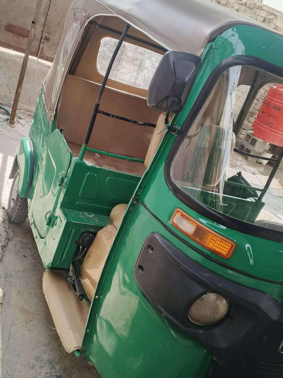 تكتك للبيع موديل  واحد وعشرين شهر العاشر المكان بغداد ***********
