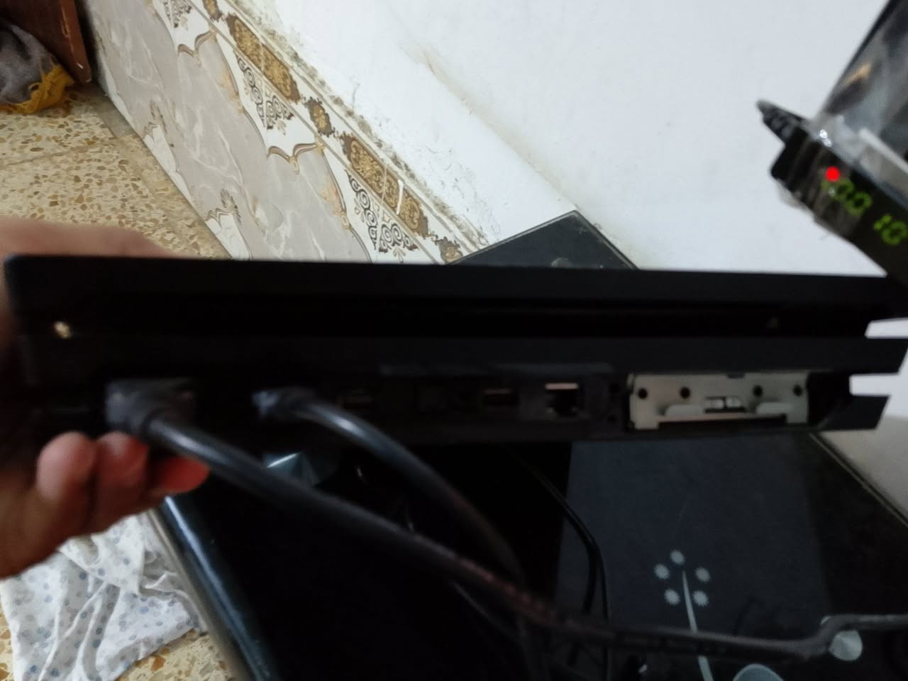 السلام عليكم بلاي فور برو مهكر نضام 9 واحد تيرة مفتوح لتنضيف وتبديل معجون حراري هو وال ups بحجم 1500 مصارلي كم شهر من ماخذة كارتون ثنينهن بسعر 300 قفلهن 270 ماعندي توصيل عنواني ذي قار/ الغراف


**إذا كنت صاحب هذا الإعلان وتريد حذفه لأي سبب، رجاءا أرسل رسالة إلى الدعم الفني**