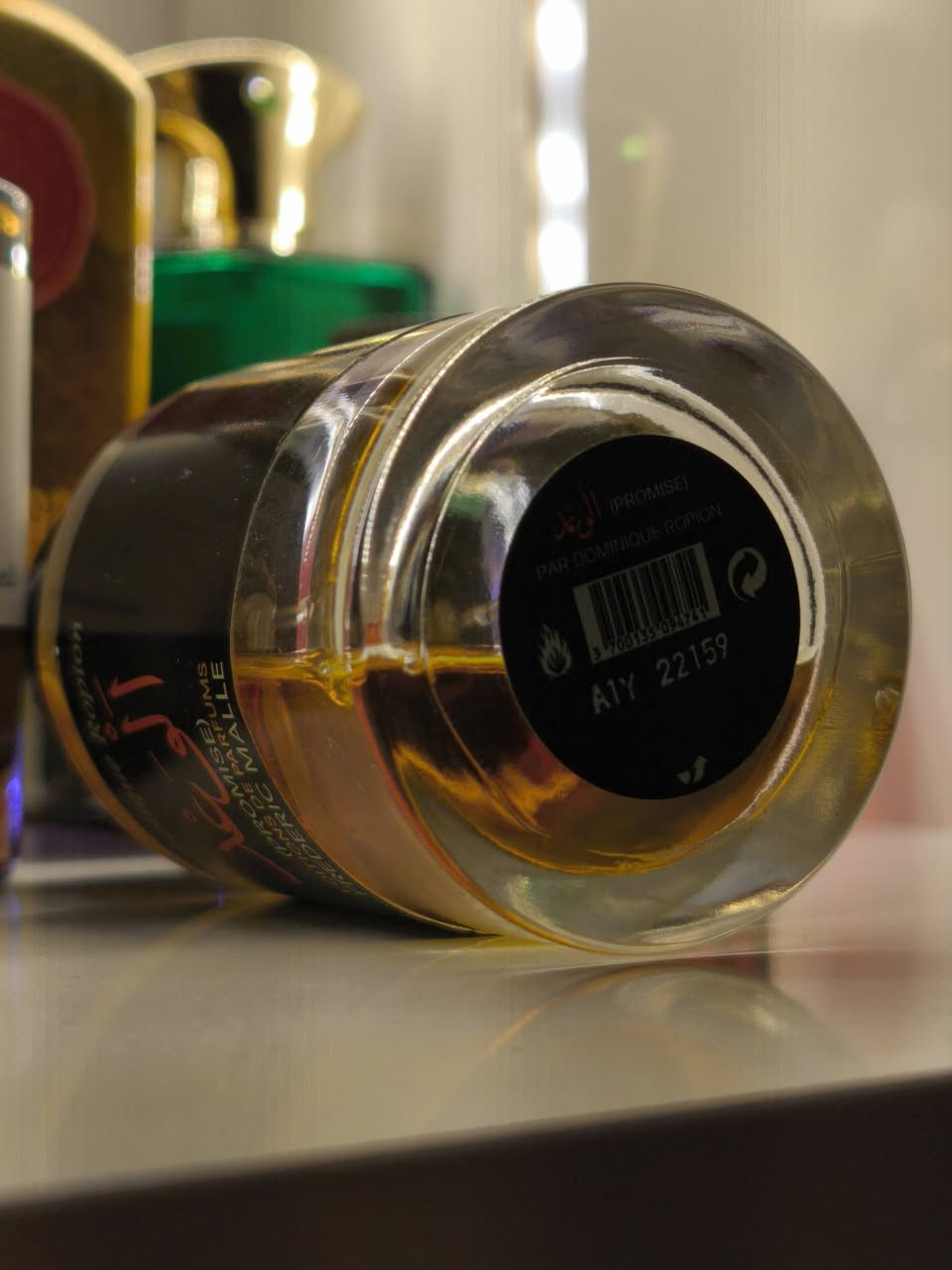 مجموعة عطور مستخدمة للبيع
1-xerjoff p.33 
مستخدم حسب الصورة
بدون باكيت 
155$

2- baraonda 
مستخدم حسب الصورة 
بدون باكيت 
80$

3- الوعد 
اصدار 22
متبقي حسب الصورة 
باكيت موجود

100$

4- blend oud (oud Marrakesh)
متبقي حسب الصورة
باكيت موجود
45$

5- cafe citadel 
متبقي حسب الصورة
40 الف

6- cedar malaki
اول اصدار
متبقي حسب الصورة
50 الف

7- بديل عطر ابل براندي 
50مل
متبقي حسب الصورة 
25 الف

8- rituals nuit d'azar 
50 مل
متبقي حسب الصورة
30$

9- eves rochas voille d'ambre
يجي 50 مل

متبقي حسب الصورة 
20$


**إذا كنت صاحب هذا الإعلان وتريد حذفه لأي سبب، رجاءا أرسل رسالة إلى الدعم الفني**