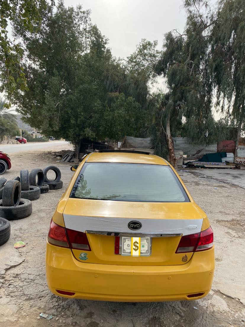 السلام عليكم 🫡
بيوايدي G3

موديل 2013 

رقم بغداد الماني

مكينه وكير جدد

تبريد ثلج ❄️

صدر نضيف

تخم تاير 

باتري جديد 

شاشه اندرويد 🤖 

سنويه بسمي صالها ٥تشهر من صقطت 

مصفره هيئه وغرامات تحويل مباشر 

بيها صبغ ربع الجاملغ الخلفي 

ومعمره خياسات بس 

السعر ب 60 وبيها مجال

العنوان حله حي الصحه قرب جسر بته 

الرقم للستفسار 📞

***********بي وتساب
