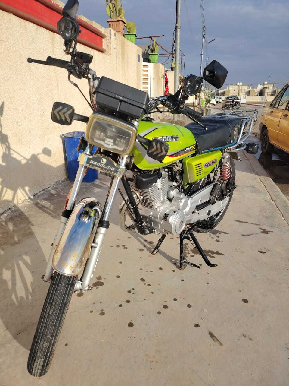 دراجه سولنك مديل حديث بصمه تحكم عن بعد كوله شغال اوراق اصولي تترقم كبل وكيلها معرض بغداد المطلوب مراوس بوكسر نضيفه واذا ابيع ب مليون و350
تلفون ***********
