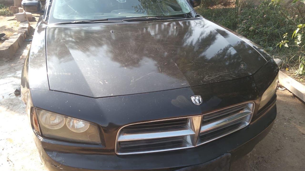 بسبب لوعود الکاذبه مع مع حترامي العالم الزينه جارجر 2010 ادوات متومه وكامله روح دك حاسبه وين ميعجبك شرط سنويه مطابقه ويه شاصي والعلم سياره اني داكها حاسبه بيدي سياره محرك 3500شويه بي خربطه مجول واكف  كير بلايلون سماعات ستتم صدر امامي خلفي زين  فول سياره  تحكمات كشنات سياره شوفت عينك رجائن المو شراي لا يتعبني  سعر ۳۸ وبیها مچال شي قلیل 💕***********
