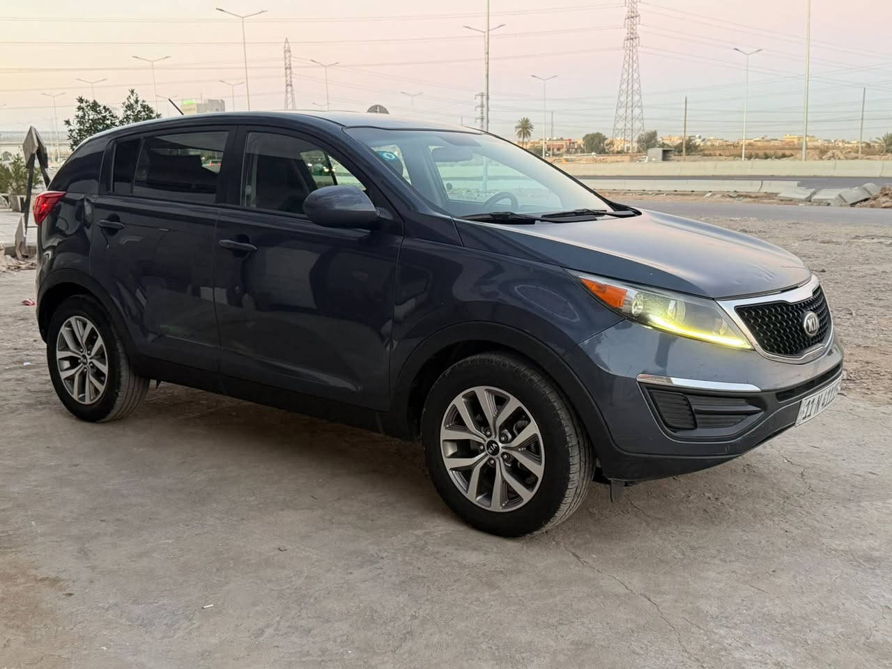 من رخصه الدمن
للبيع سبورتج 2016امريكيً.  ***********
حادث بسيط كلين.  سياره جديده وضع شركه 
ماشيه ٨٨جديده معنى كلمه السعر ١٣٤ورقه 
مكينه ٢٤٠صاروخ شرط بطناش 
تخم تاير ياباني صدر ١٠٠/١٠٠ غرفه سياره ريحه شركه بيه  حادثه فقط جاملغ راجع نفسه تعتبر كلين جاهزه آخر حبابه كله عله وضع شركه
