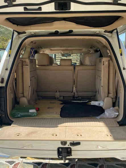 السلام عليكم لاندكروز 13 مكفوله عدا هاي الطخه الموضحه بالسونار ماشيه143 رقم بغداد 
عارضها 380 وبيها مجال  للاستفسار ***********
