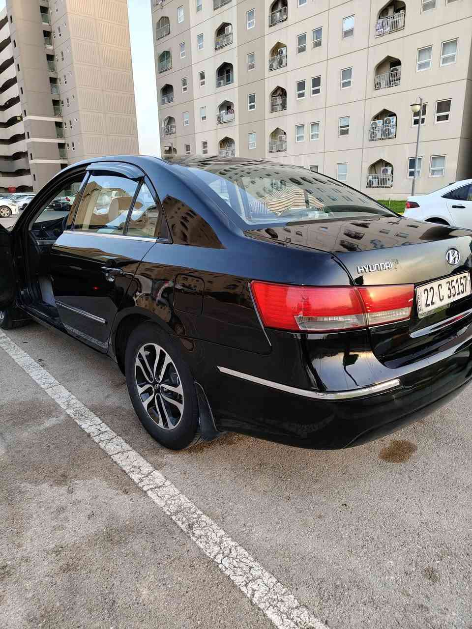 سوناتا خليجي مديل 11 محرك 2000 كله جديد صدر تخم تاير بس دهن وبانزين مابيها اشي نقص لون اسود بيه تغير لون جانت برتقالي مكفولا من كص و وحادث شرط فحص سعر 95 وبيه مجال ***********
