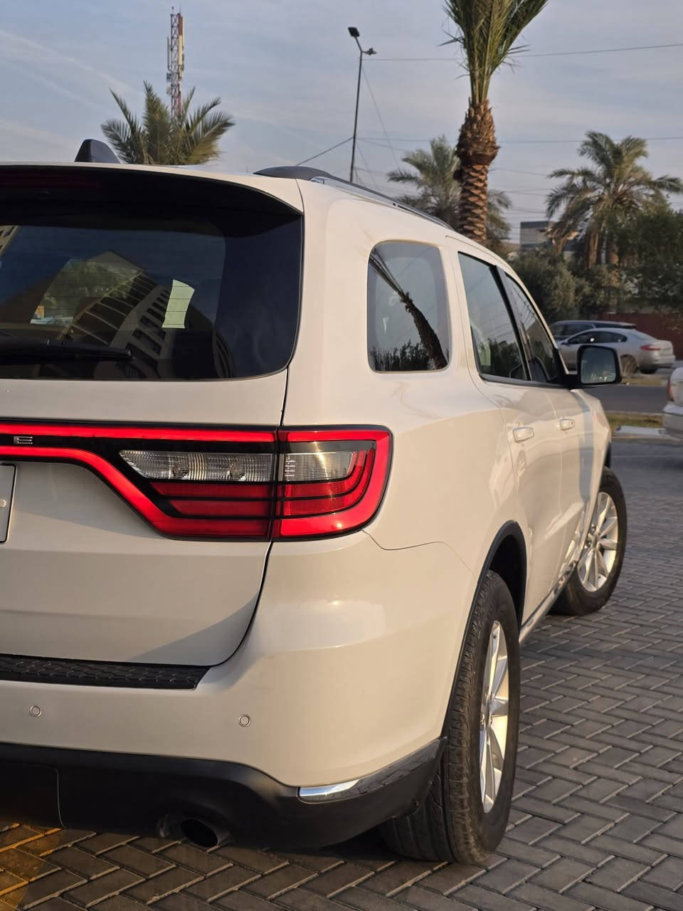 دورنكو 2021 خليجي وكالة هارلم مكفولة كفالة عامة من الصبغ 
ماشية 50 الف كيلو حقيقي
السيارة نضيفة جدا مابيها نقص برغي مبدل تخم تاير جديد فقط الباقي كله ع وضع الشركة 
رقمها سليمانية بسمي تحويل ثاني يوم 
رقم وهزة وسنوية جديدة ما ساقطة
المواصفات نص فول 
بصمه ابواب 
بصمة تشغيل 
تشغيل عن بعد 
رادار امامي وخلفي 
حساسات امامي خلفي
حساس اطارات 
شفتات استيرن
7 راكب 
3 قطع تبريد 
كشن السائق كهرباء
مكينة 6 سلندر 
مكاني بغداد البياع 
السعر / 325 ورقة وبيها مجال بسيط جدا
للإستفسار/ *********** متوفر واتساب
