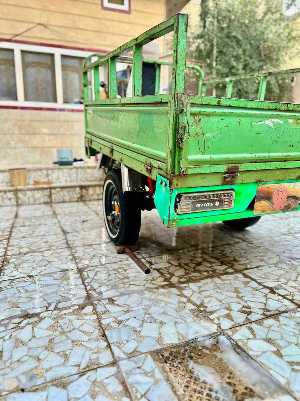 سلام عليكم دراجة موديل عشرين دراجة نضيفه جاهزه من كلشي اوراق نضاف والشراي يتصل ***********مكينه وتايرات وكير كهربائيات كله جديد موجود خاص وبلخدمه
