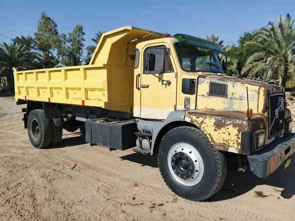 فالفو تك موديل 78 بدي طويل 5 متر شاصي مكفول مكينه بيها بخار قليل بدون تنقيص السياره رقم صدامي المالك بديوانيه أتريد الرقم وراي تريده وراك  السياره تشتغل وخير من الله السعر على الرقم ***********
