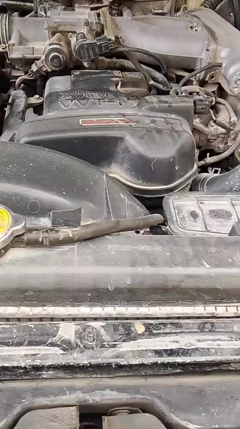 السلام عليكم اندكروز للبيع موديل  الفين رقم بصره سنويه 28ومراوس بيكم نضيف مكينه وكيره حداده شرط بيها طخم تاير مكفوله من صبق والمعجون شاصي مكفول كهربائيه كلها شقاله رقم ***********
