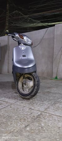 دراجة بطة كاملة محرك كفالة تشتغل نكرة ناقصها بس كهربائيات ب200 وبيها م...