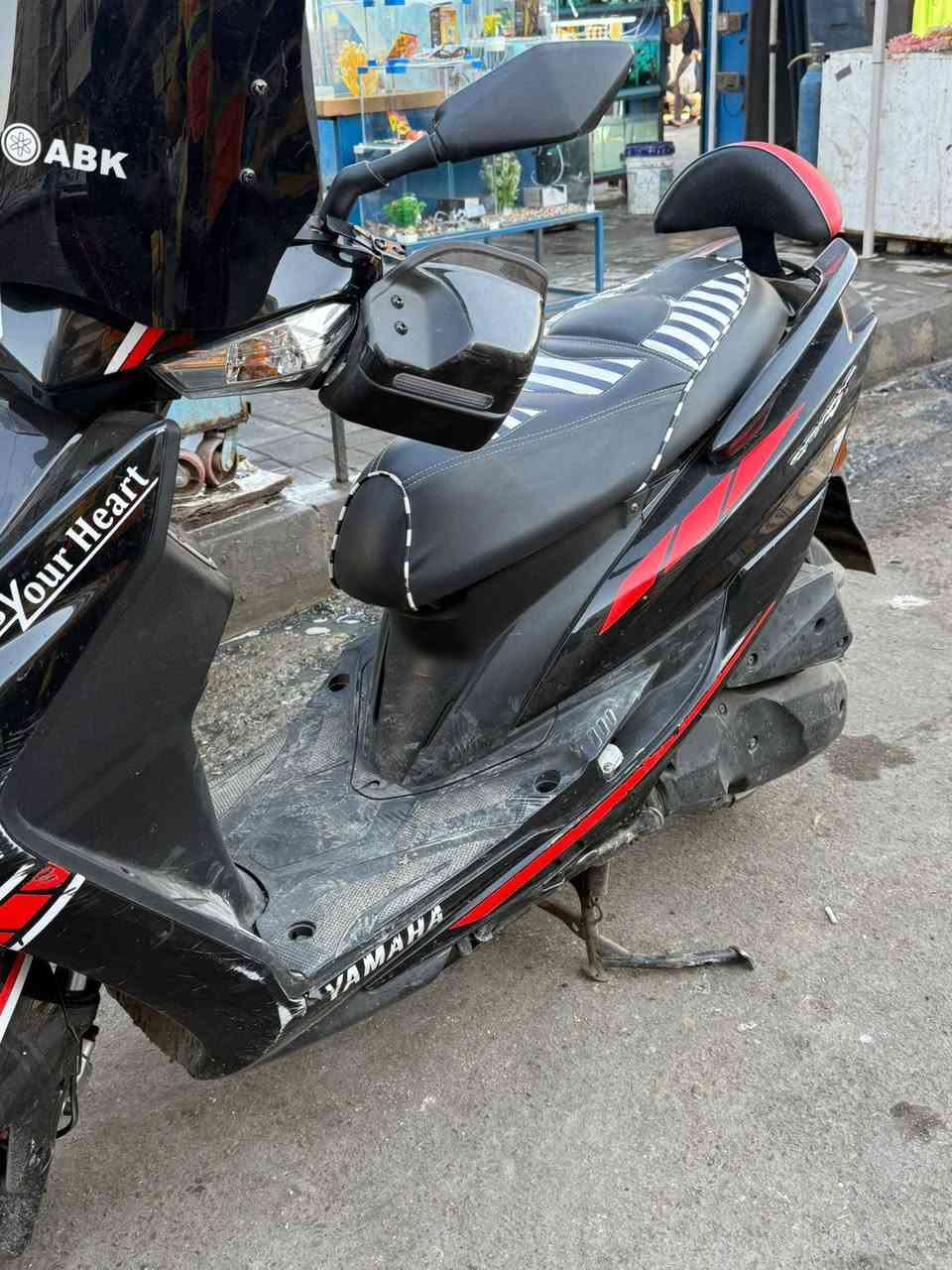 سكنز شمعه مكفوله كفاله عامه برغي ممفتوح بيها محتاج وريد ابيعها شاهد الله جديده لوك بعدها بس الصالنصه ماخذه  وحق علي رايدها 10 ورقات وبيها مجال بكاني الكفاح مستعجل ع بيعتها مو شراي لتراسل ***********
