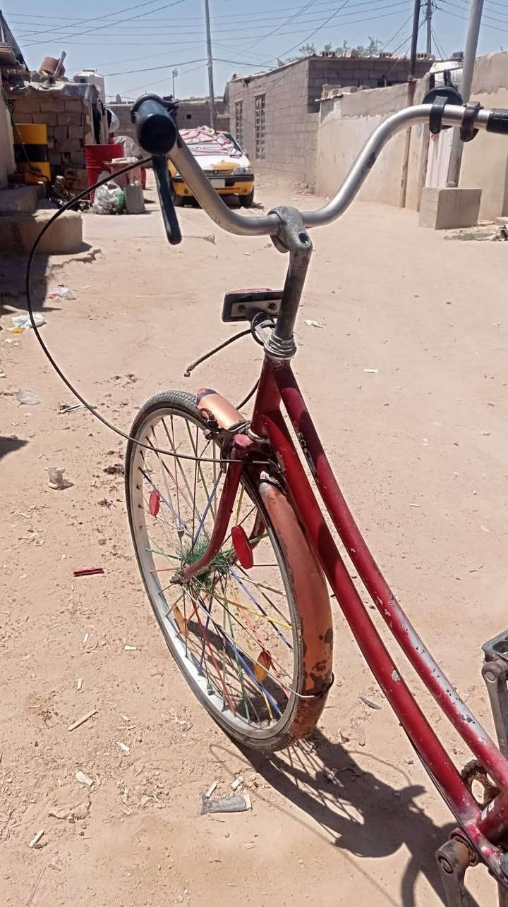 سلام عليكم  بايسكل للبيع المكان كربلاء المقدسة  عمود1176 السعر 50
بجمال ***********👍

