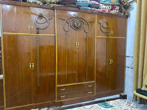 السلام عليكم يوجد غرفه توج نضافه فول السعر 850 الف العنوان الرمانة البوعبيد للتواصل على الرقم ***********
