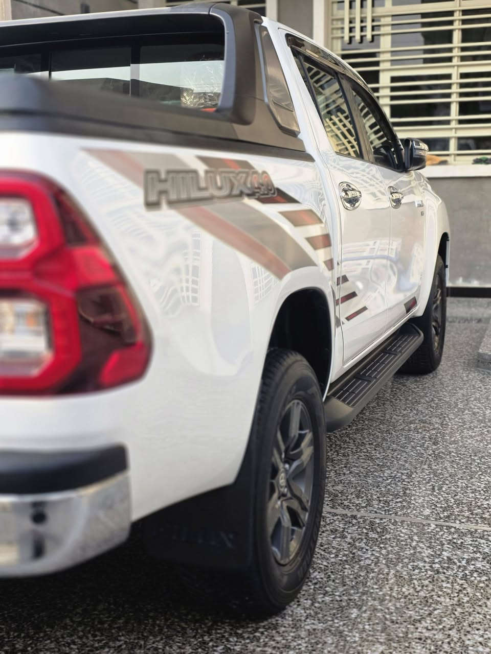 سلام عليكم
للبيع بيكم تي اردي 2022
6 سلندر ساز فول مواصفات 
رقم بغداد دولي سياره بوضع الشركة 
ماشيه 35  بصمه كشنات تدفئه تبريد 
مري شفط بعد هواي مواصفات مكان بغداد 
الاتصال ***********
