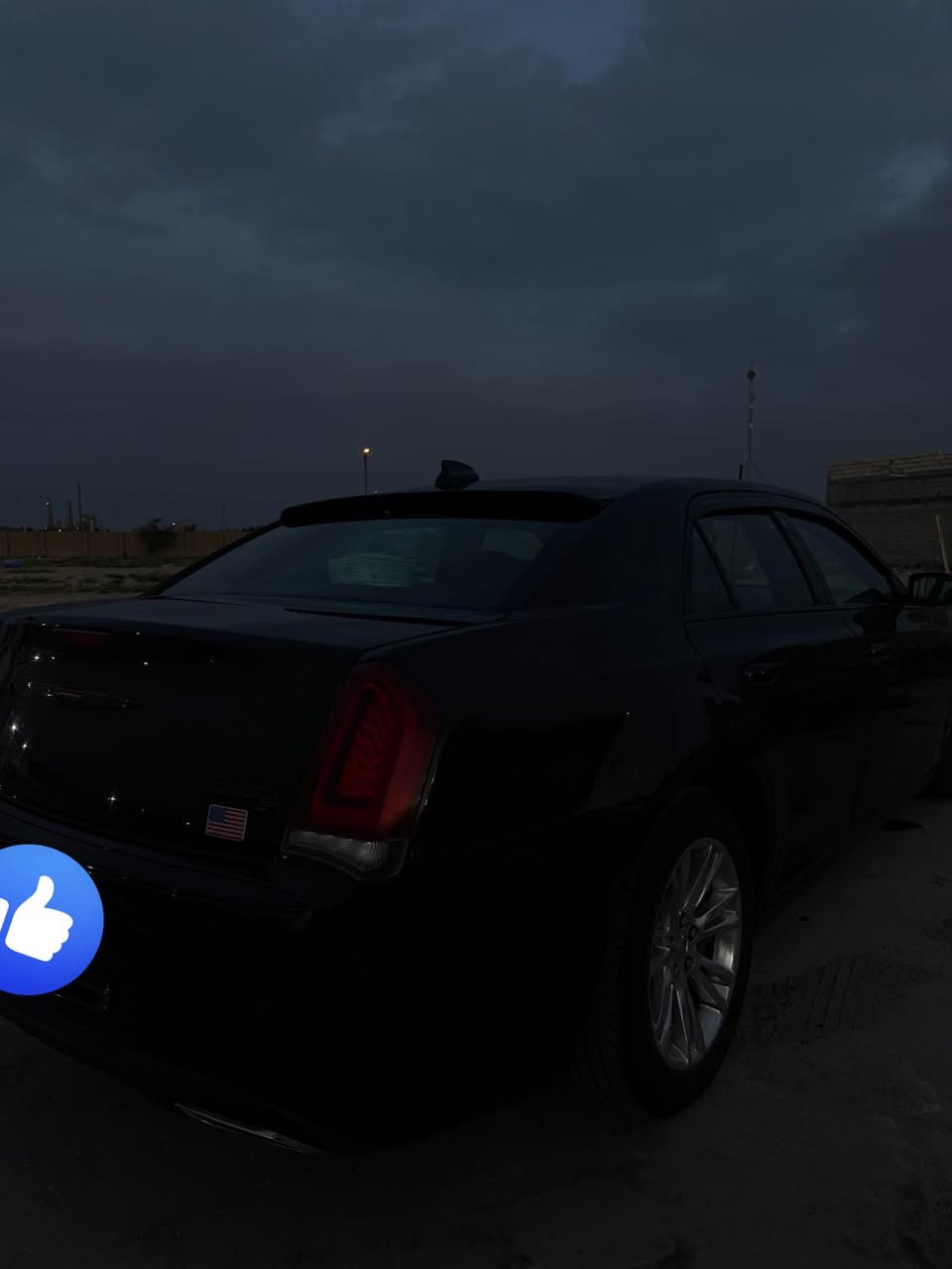 السلام عليكم كلايسلر اوبامه 2022 Sفول موصفات ماعده الراد السياره بحاله جيده وارد امريكي حادثهه جاملغ وبنيد تبديل بدون صبغ تفاصيل اكثر اتصل ***********
 ملاحضه سيارتي الشخصيه ممشتغله خط
