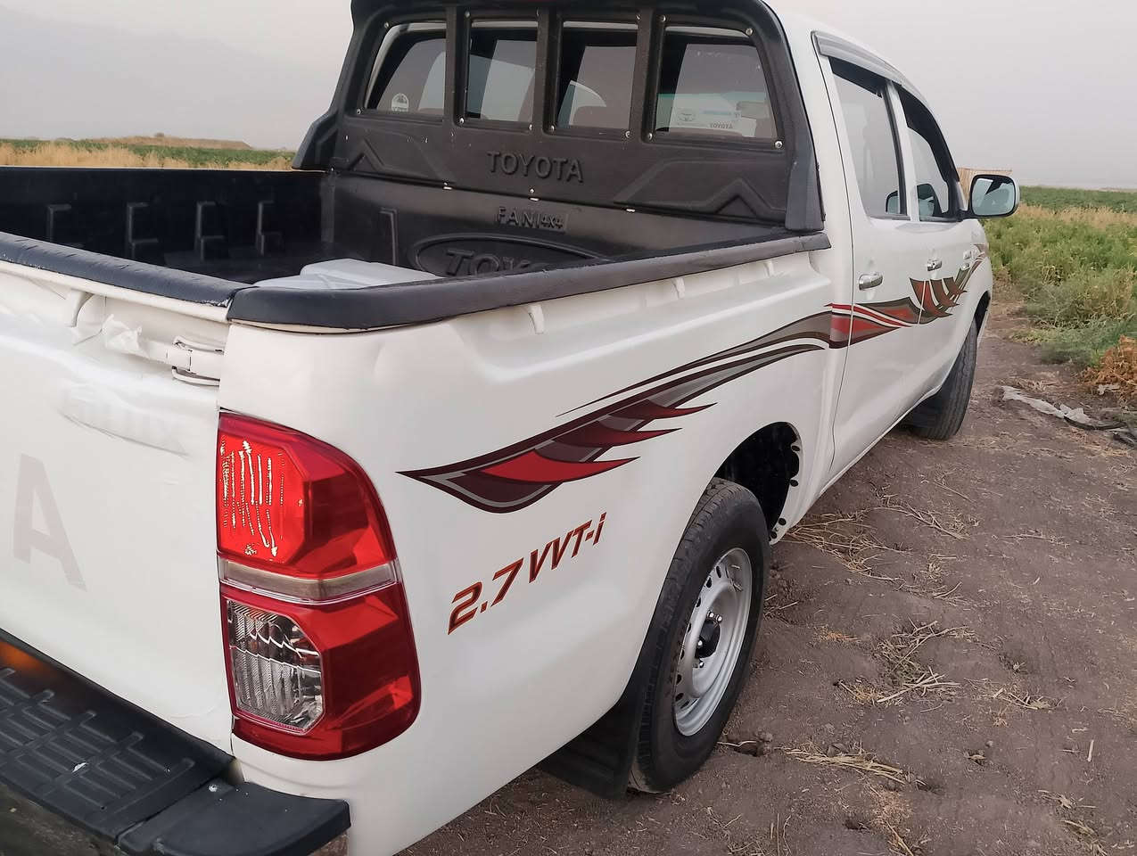 تویتا هایلۆکس مۆدێل ٢٠٠٧لێزەری دوبەی گێڕومەکینەوئەکسل بەشەرت
هەموگیانی بەشەرتی فیتەر
جوارتایەی لۆکی بۆبەسراوە
***********
