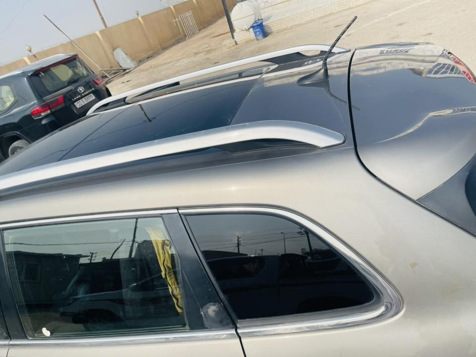 السلام عليكم
جيب شيروكي 2019 فول مواصفات  
حجم المحرك 6 سلندر 
مواصفات:
1.كشن جلد + كشن تدفئه 
2.الكشنات الاماميه كهرباء 
3.ثلاث انضمه قياده (سبورت ، جبال ، امطار)
4.سنترلوك 
5.مانع انزلاق 
6. جام اوتو
7.المرآت الجانبيه كهرباء
8. رادار النقاط العمياء في المرآت
9.حساس خلفي
10.كامره خلفيه
11.توقف ذاتي عند الرجوع إلى الخلف
12.فول تحكم ستيرن خلفي و امامي 
13.بانوراما
14. شاشه كبيره
15. نضام aps عند الفرامل 
16.سايد بريك كهرباء 
17.الصندوق كهرباء
18.نضام تعليق 4*4

حادث السياره سطحي مرفق مع الصور
ايرباكات سليمه 
هواي بيه بعد مواصفات فول

السعر 155 بيه مجال
رقم بغداد باسمي 
مكان السيارة البصره 

***********
