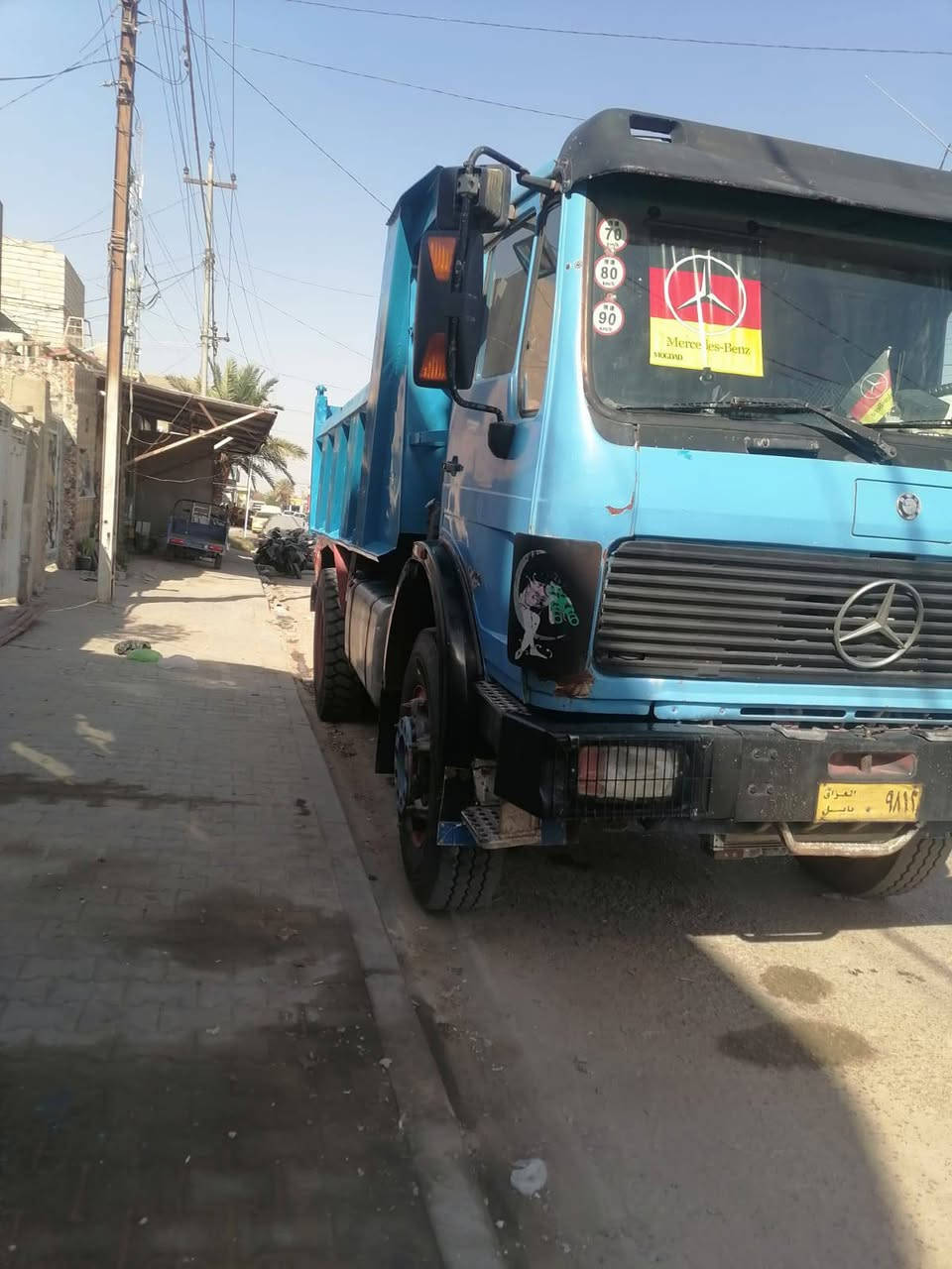 السلام عليكم
للبيع فقط بدي لوري تك المكان النجف الاشرف 
السعر 25  وبي مجال حك الجيه 
للأستفسار الاتصال على الرقم التالي ***********
