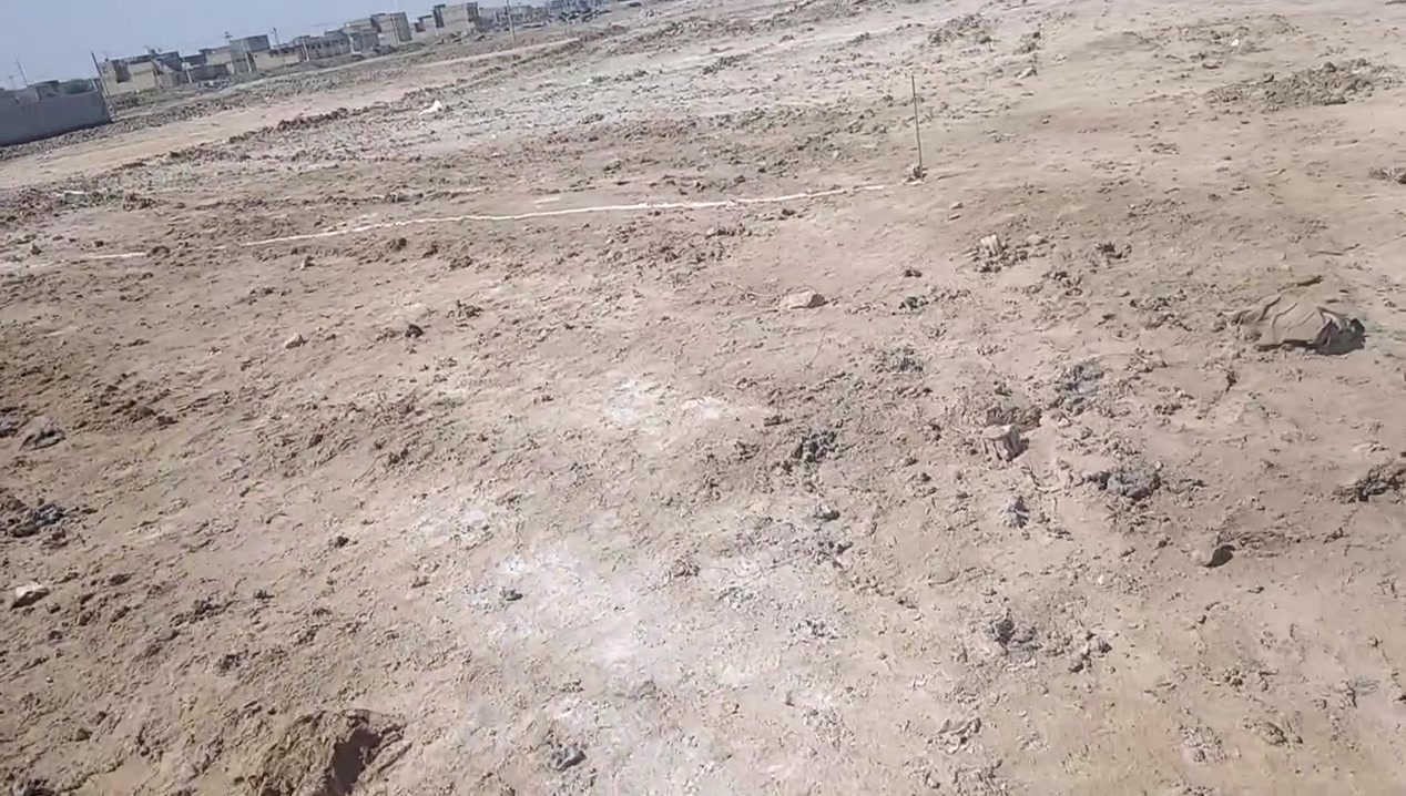 نهاية البندقيه بالزراعي ٣٧٥ متر واجه ١٧ ونص ونزال ٢٠ شارع ١٠ متر قريب السايدين وتوجد قطعه ٤٠٠ متر قرب مدرسة زهير بن أبي سلما بالعواتي وإن شاء الله بكل مكان عندي باقي التفاصيل ***********
