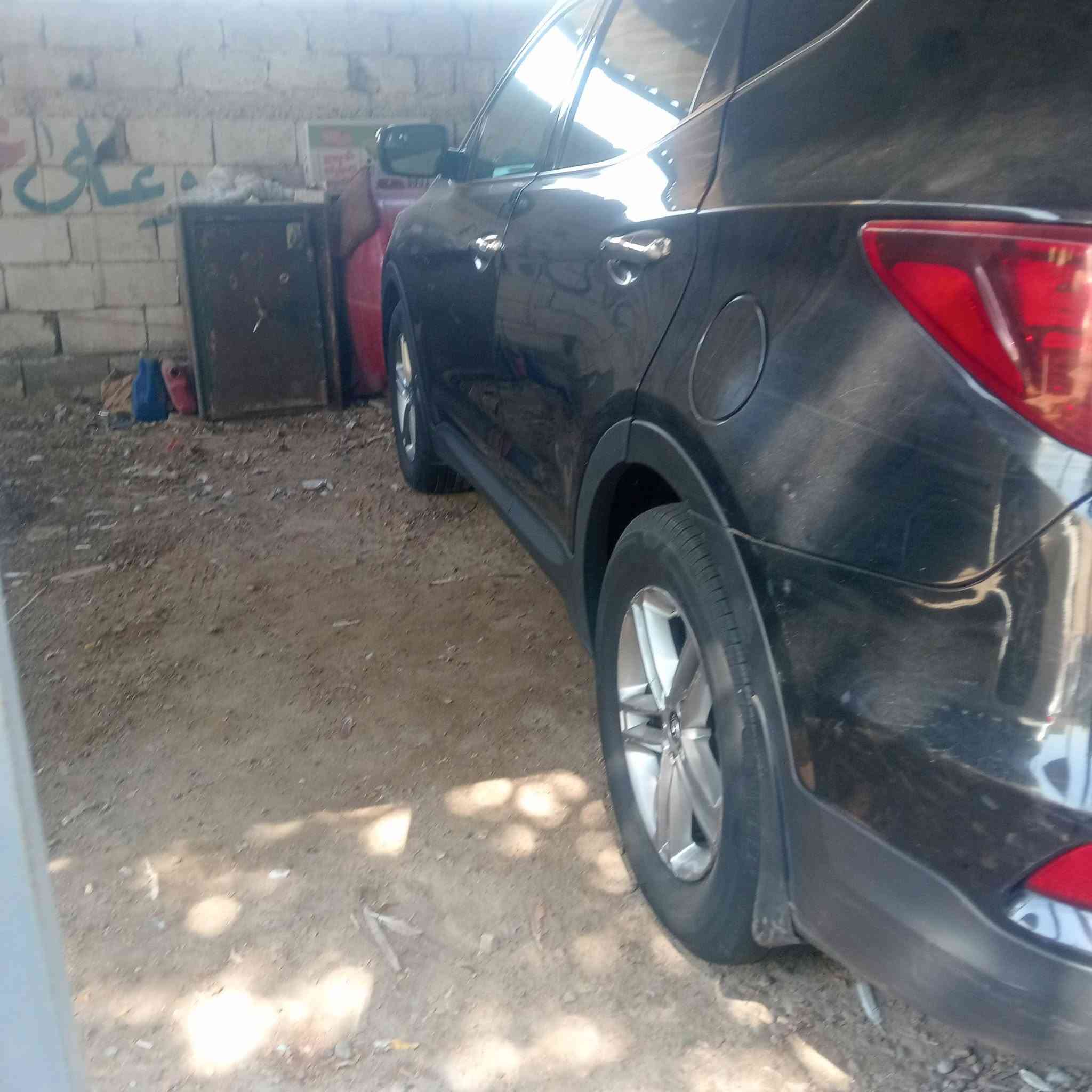 السلام عليكم موديل 18 وارد امريكي بيها جاملغ الايمن باقي السياره كفاله عامه بصمه صدر امامي خلفي الجديد تخم تاير جديد تبريد ثلج قطعتين مكان السياره بغداد سعر 135 بها مجال***********
