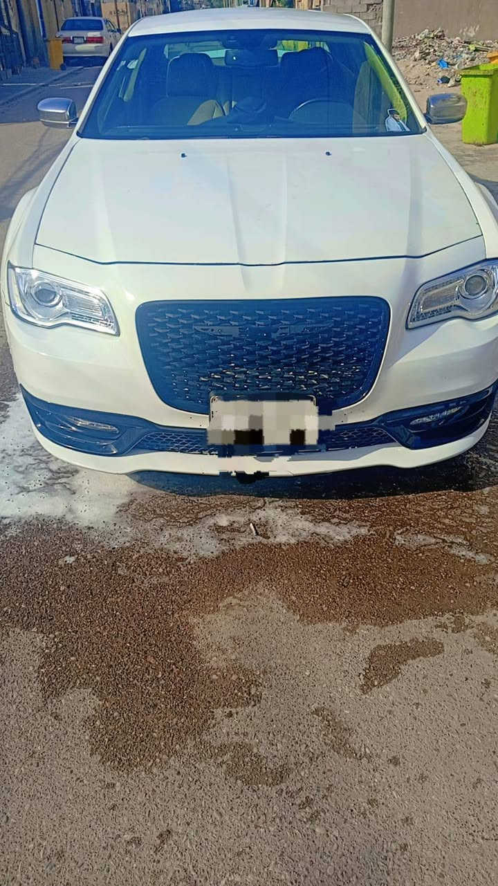 أوباما 213 سيارة خليجي كفاله بس باب بارد جاملغ بي صبغ السعر 145$ الرقم  ***********
