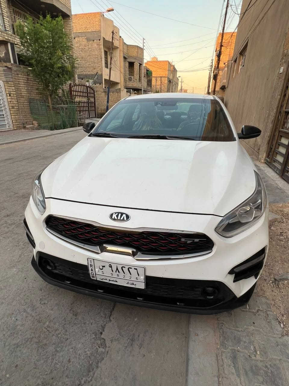 كيا فوتي 2021 تيربو فول ما عدا الفتحة ماشية ٥٦ تايرات ويل جدد
باتري جديد 
السعر 138 بيها مجال قليل 
العنوان شارع فلسطين قرب الجامعة المستنصرية
***********
