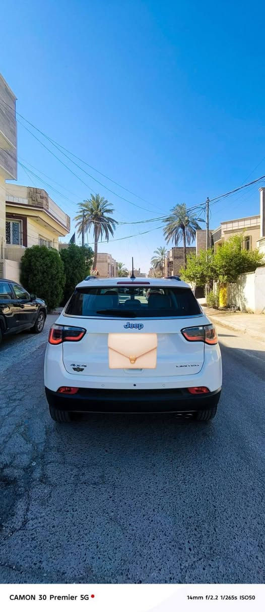 مواصفات ليميتد
شركة هارلم 2018

بانوراما داخل ابيض

حساس خلفي 

مرايات شفط سيارة خليجي 

ماشية 40الف فورويل  

مكفولة من صبغ من فتح كير ومكينة كفالة 

السعر:148

***********
