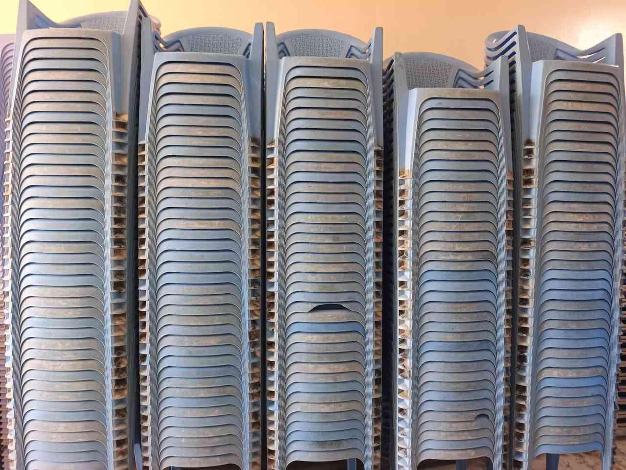 السلام عليكم للبيع كراسي مستعمله سعر الكرسي 5000 قفل
اسم المكتب مكتب بركات الزهراء
طريق السنيه عمود 631
للحجز على هذا الرقم. 
***********
