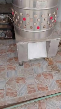 غراض محل مال دجاج هلاسه  اقفاص ميز عرض حديد غراض كامله للبيع 078139854...