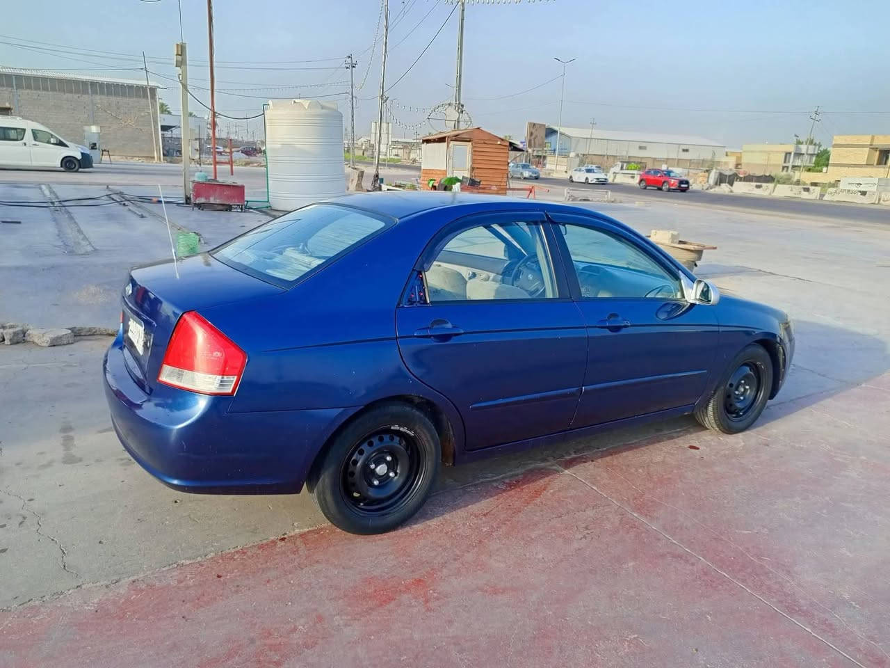 سلام عليكم للبيع كيه سبكترا
موديل2007 محرك 2000
محرك كير حداديه تبريد بس غاز كهربيات
كله جديد صبغ عام بدون حادث
سياره قسام شرعي بيع او مراوس حسب القناعه 
سعر 55 وبيه مجال ***********
