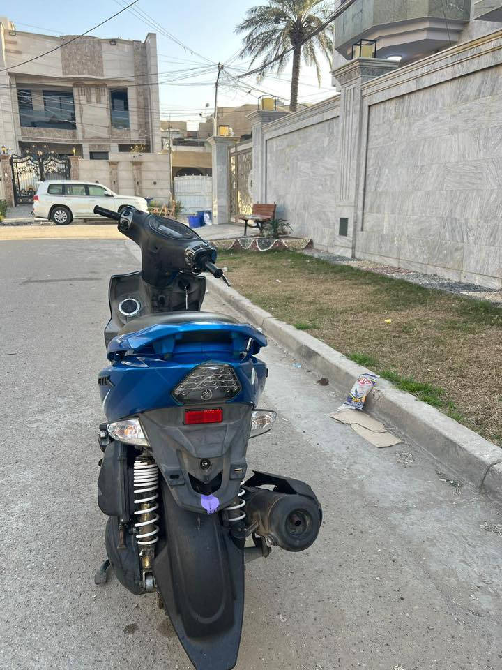 سلام عليكم دراجة جيتي ار بعده بحالة الوكالة مكفوله كفاله عامه شلعه ومعدل شك الكاع  كفرات بلاديه ختم واحد مكاني بغداد البلديات *********** واتساب
